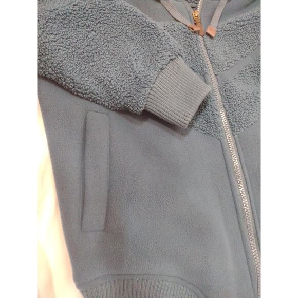 Koolaburra by UGG Navy Blue Sherpa Fleece Cropped Bomber Hoodie Jacket Medium - Picture 5 of 8